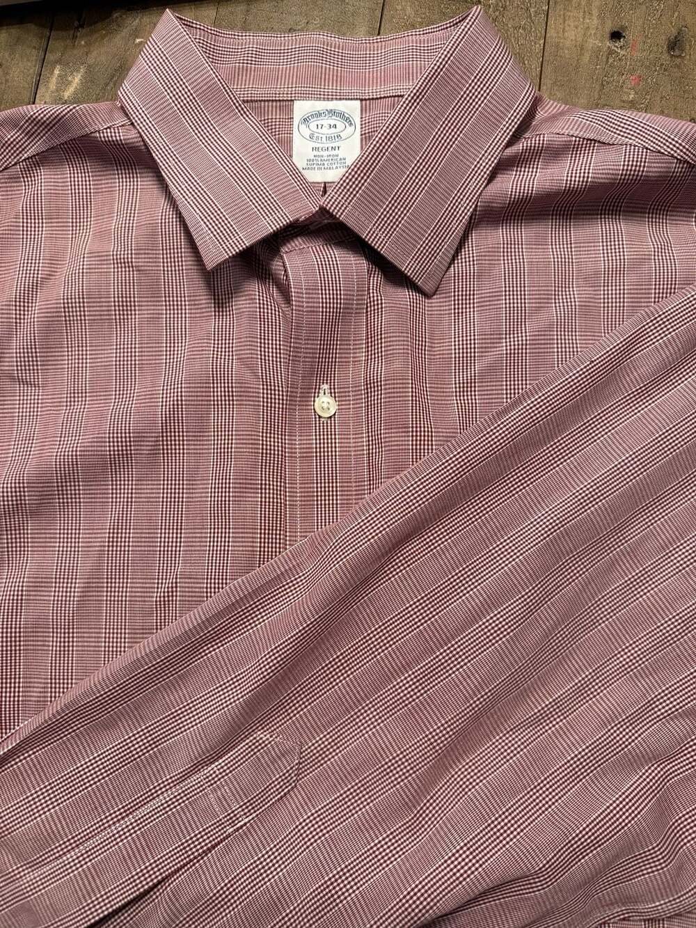 Brooks Brothers Regent Dress Shirt Size 17-34 Red Micro-Houndstooth Non-Iron